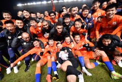 拉莫斯战术借鉴韩鹏，助力鲁能主场取胜经典瞬间